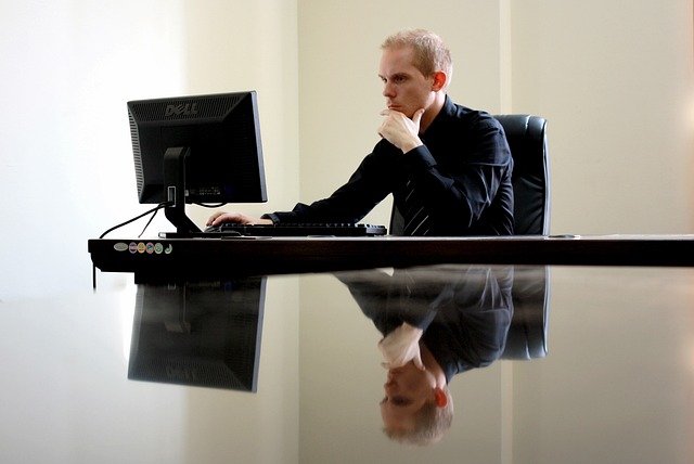 sell-a-business-business-sales-640x480-66495527.jpeg