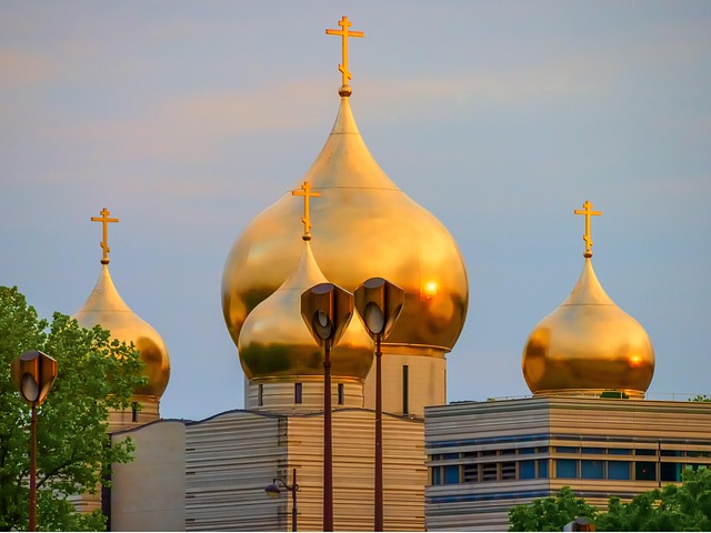 gold-640x480-27046497.jpeg