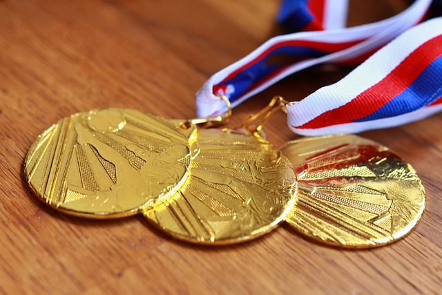 gold-640x480-67926213.jpeg