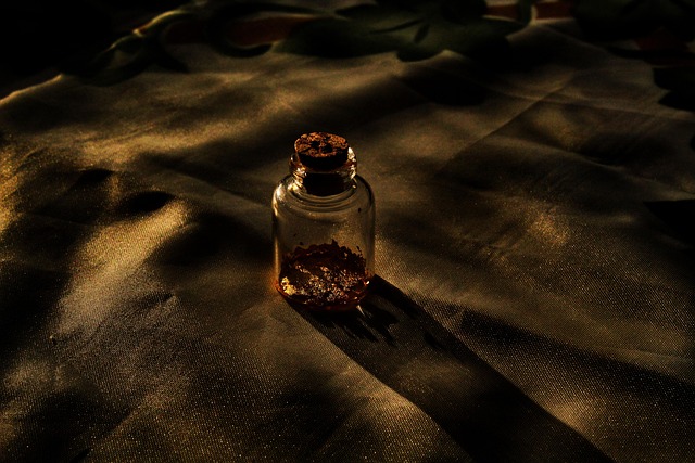 gold-640x480-71918762.jpeg